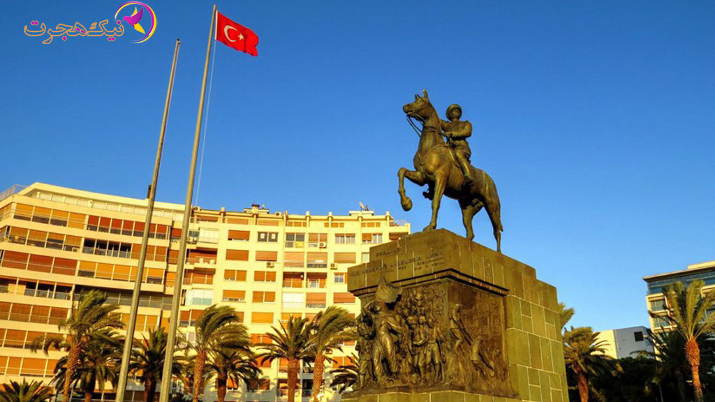 مجسمه آتاتورک جاذبه‌های دیدنی آنکارا